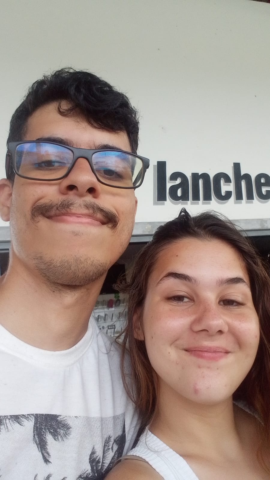 Selfie na lanchonete